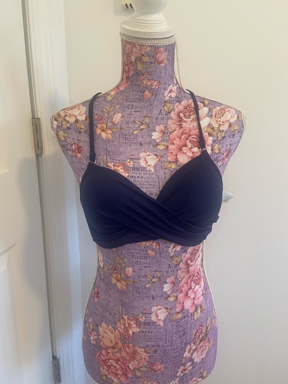 Cupshe navy padded swim top XS New